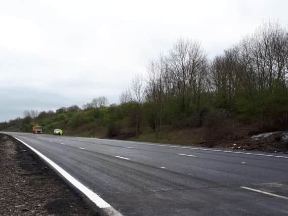 100 tonnes of tarmac was used to resurface the M1 after the fire. Pic via 
@HighwaysEMIDS