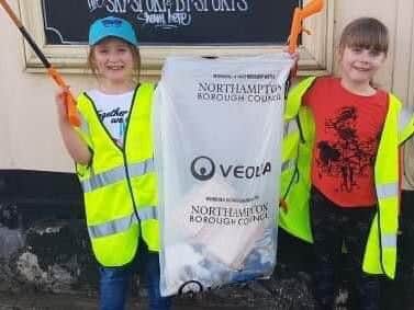 Hard-working youngsters also chipped in their efforts to help.