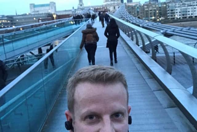 Eric Pratt, 33, who will run for children's cancer charity CLIC Sargent in memory of his little sister Rosie. She died in 2016 on the very same day she was diagnosed with cancer - https://bit.ly/2UuVOss