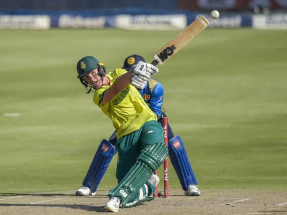 South Africa star Dwaine Pretorius has signed for Northants