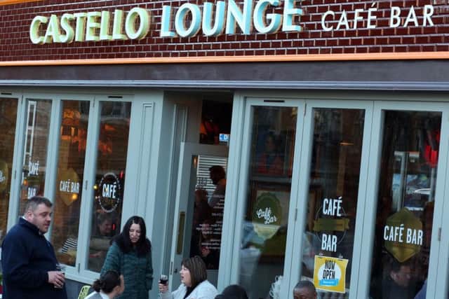 The good Samaritans came to the officers aid outside the towns Castello Lounge in Market Street