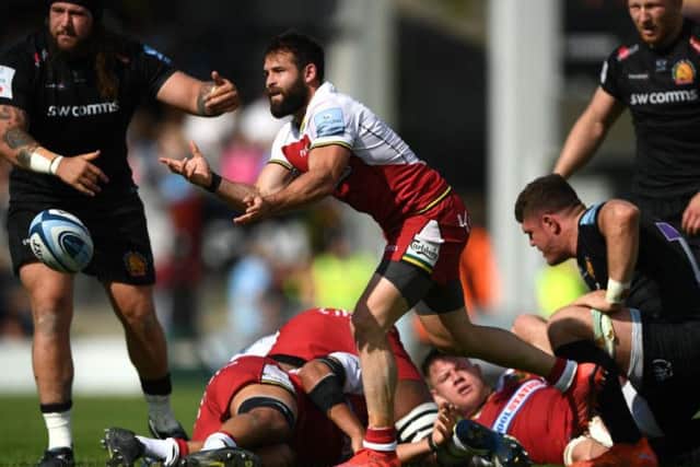 Cobus Reinach gets his pass away