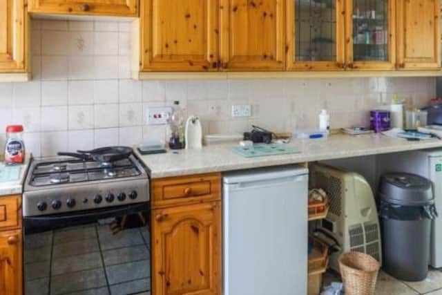 This home is offered on a 70% shared ownership basis, located in a popular location this property is in need of some modernisation