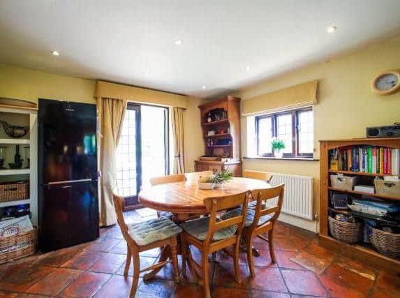 Upper Harlestone marketed by Stonhills