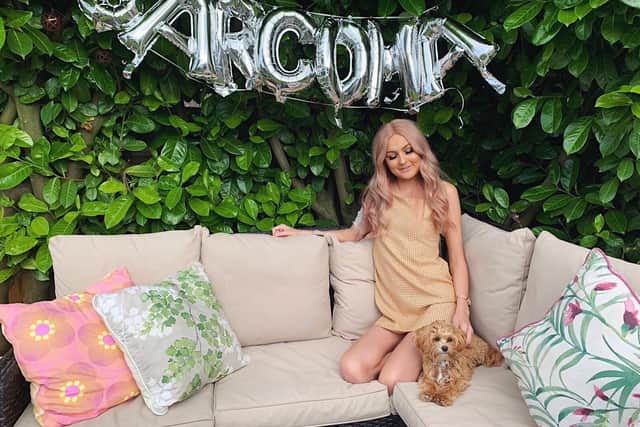 Daisy Ellis is on a mission to educate people about sarcoma - a rare form of cancer. Credit: Oopsy Daisy blog.