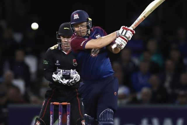 Adam Rossington top scored for Steelbacks with 47