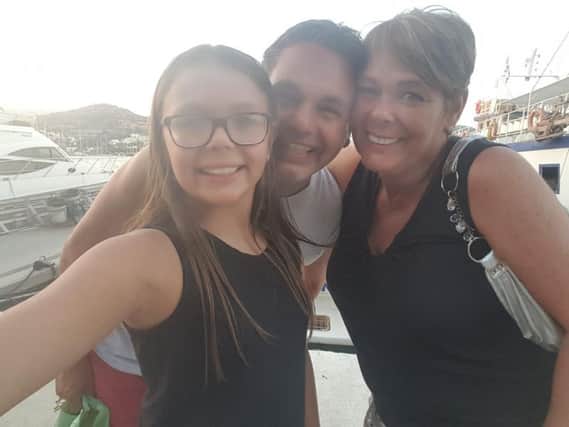 Tana Wakeford with her dad Adie Wakeford and mum Sam Hillier on holiday in Turkey in 2015