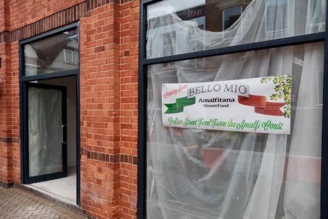 A new fast food outlet, "Bello Mio" has been announced for Dychurch Lane.