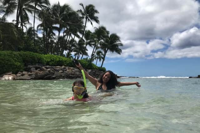 The mum-and-daughter travelling duo were lucky enough to spend time with turtles in Hawaii.