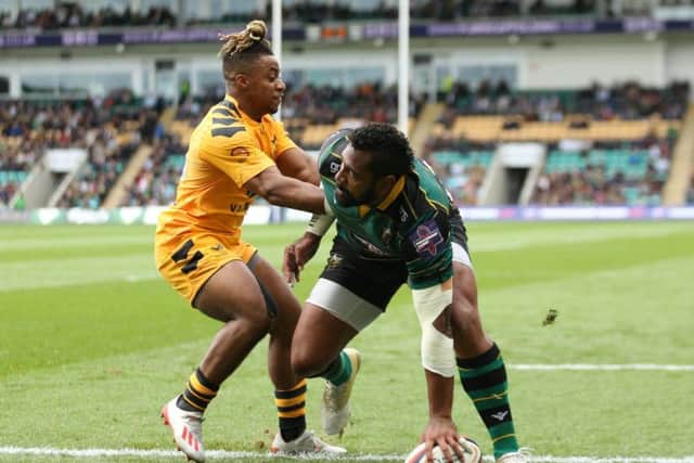 Taqele Naiyaravoro scored for Saints against Wasps