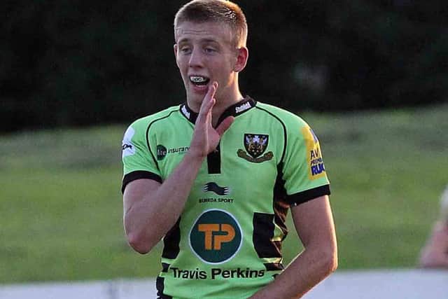 MAKING HIS MARK - young fly-half Sam Olver (picture by Sharon Lucey)