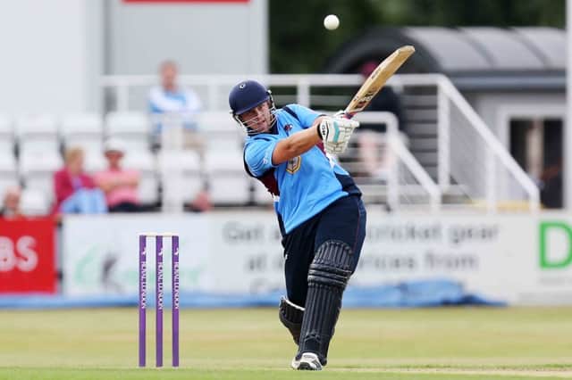 Richard Levi thrashed a 43-ball 68 at the start of the Steelbacks' innings at Old Trafford
