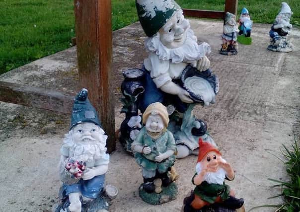 A group of gnomes have been moving around the village of Pattishall Aze2WWfPsCyl6p4-dFRI