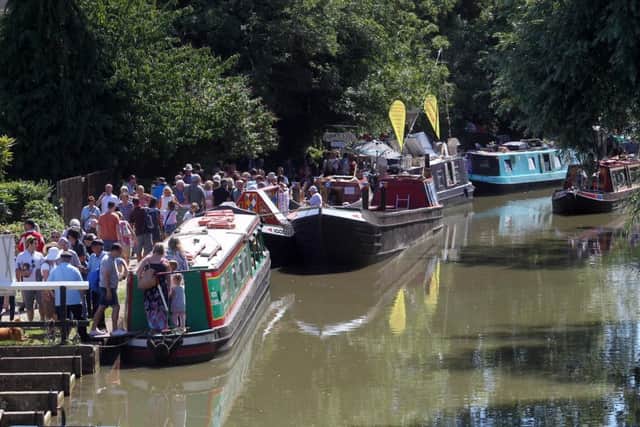 Blisworth Canal Festival. NNL-151008-134327009