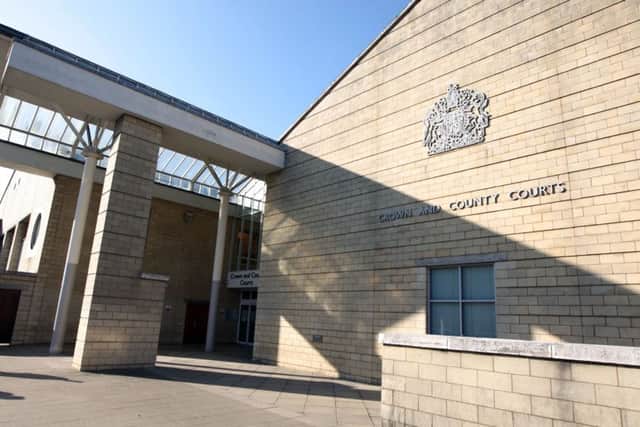 Crown Court GV NNL-140530-091516001