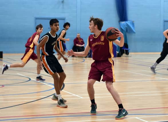 Action from Northants Thunders win over Leicester Warriors (PICTURES: DAVE IKIN)