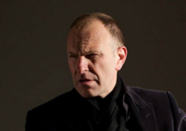 Simon Evans