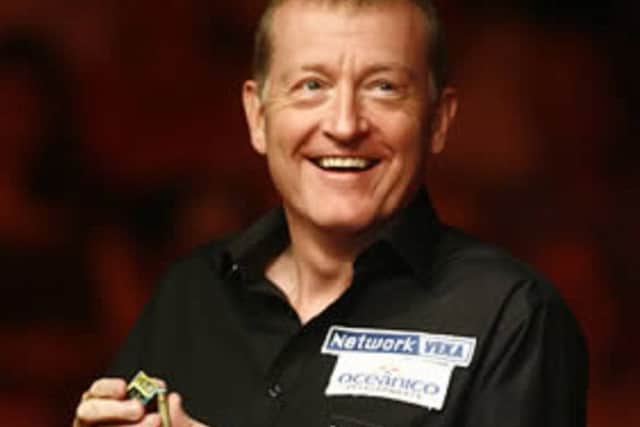 Snooker legend Steve Davis is to take on Dennis Taylor for a rematch of the players' 1985 final.