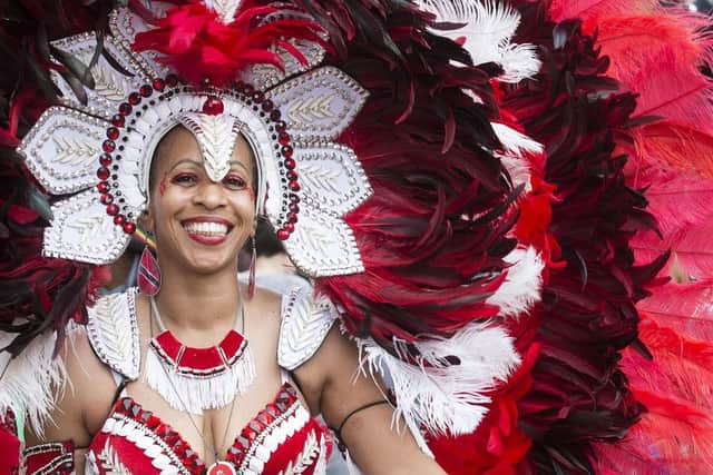 Northampton Carnival 2016 NNL-161106-181219009