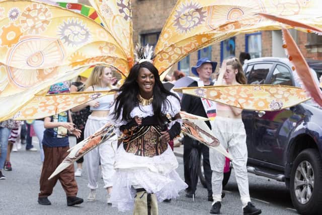 Northampton Carnival 2016 NNL-161106-180454009