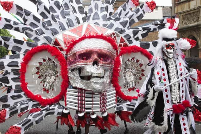 Northampton Carnival 2016 NNL-161106-181234009