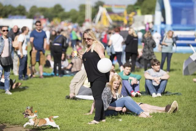 Northampton Town Festival, Northampton Racecourse. NNL-160307-102735009