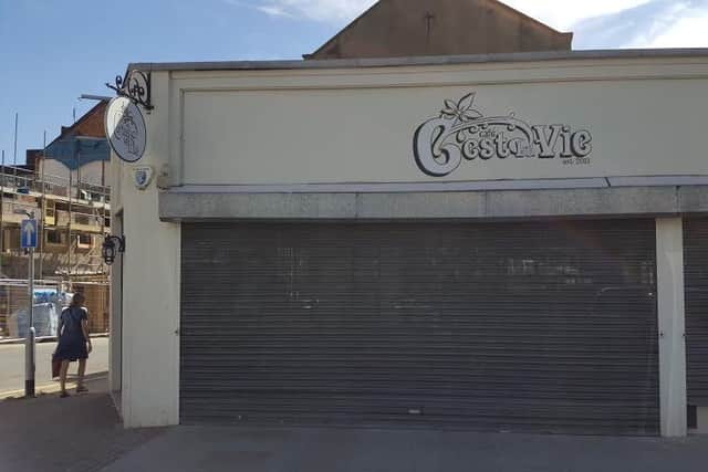 A former gin parlour in Northampton could be converted to a hairdressers