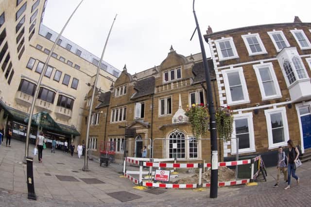 Welsh House in Market Square is being converted into the Zapato Lounge, which is set to open on October 5. The venue is now recruiting 50 staff.