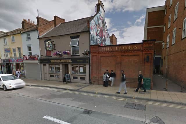 The alleyway, near the Volunteer pub, where the attack took place. Pic via Google Streetview.