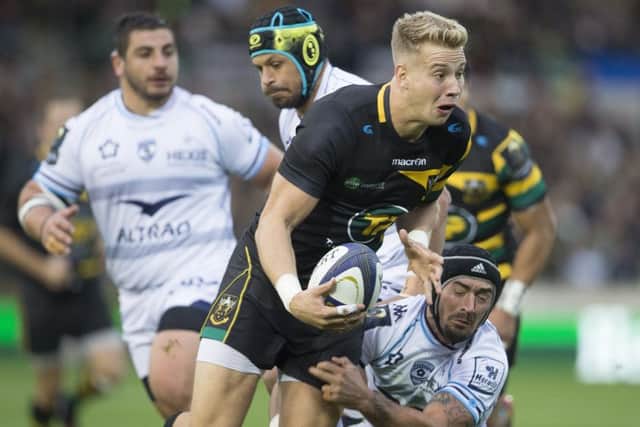 Harry Mallinder started at centre