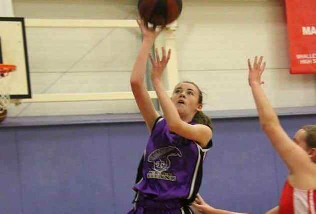 Molly OLeary in action for Titans against Manchester Mystics