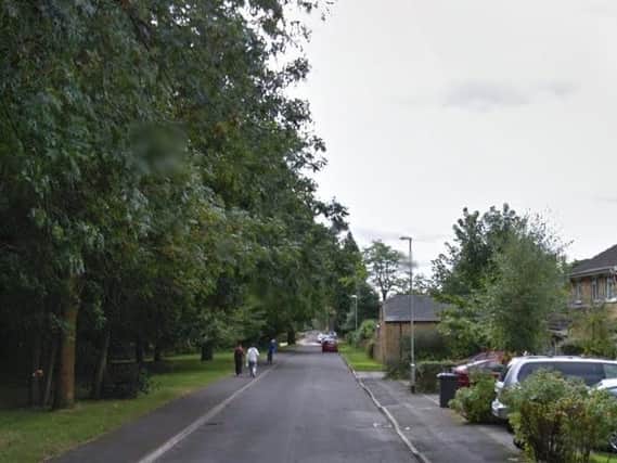 Police believe homes in Heather Lane may have CCTV footage of a violent robbery on Monday night.