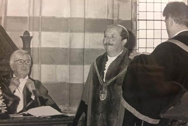 Mayor Bailey receives his chain in 1987.