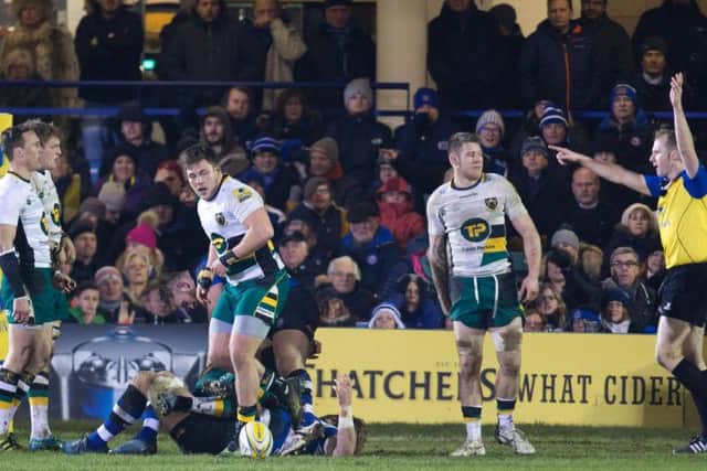 Wayne Barnes made some big decisions