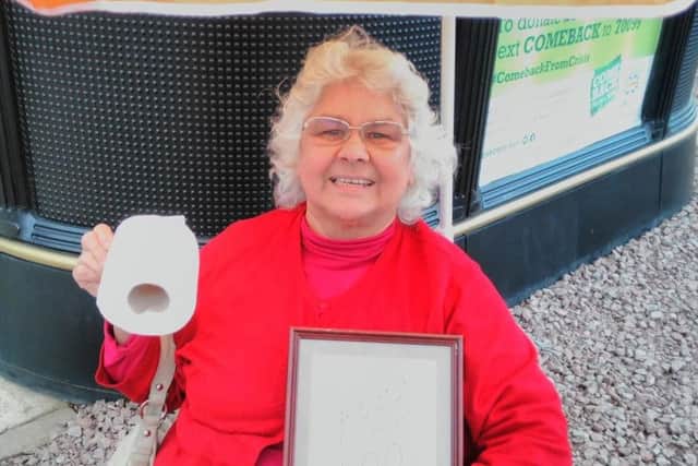 Dagmar King's petition to improve the facilities at Northampton's coach station has been handed in at the Guildhall.