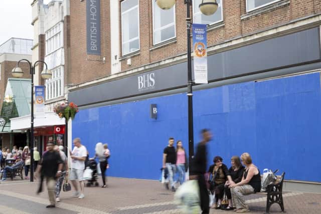 Northampton Town Centre - Abington Street, Market Square, Drapery, Gold Street, St Giles Street NNL-160831-154220009