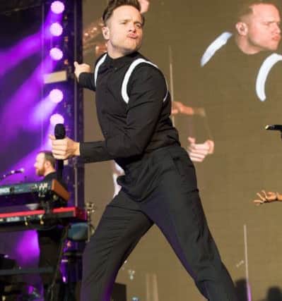 Olly Murs & Louisa Johnson, Northamptonshire County Cricket Club, Northampton, 14.07.17 NNL-170714-224900009