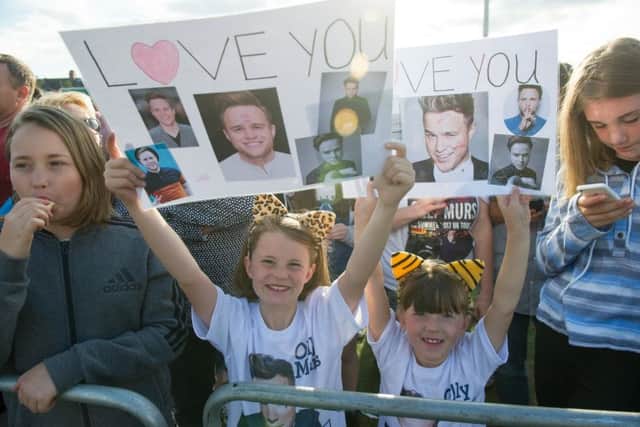 Olly Murs & Louisa Johnson, Northamptonshire County Cricket Club, Northampton, 14.07.17 NNL-170714-224215009