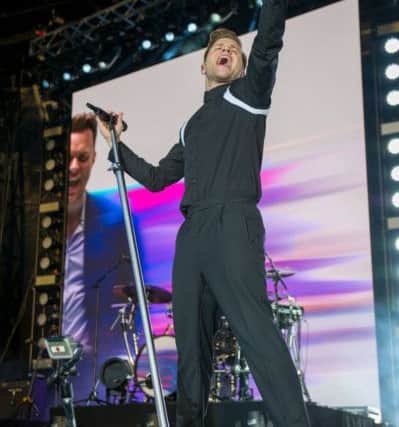 Olly Murs & Louisa Johnson, Northamptonshire County Cricket Club, Northampton, 14.07.17 NNL-170714-224500009