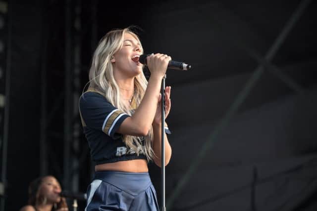 Olly Murs & Louisa Johnson, Northamptonshire County Cricket Club, Northampton, 14.07.17 NNL-170714-224649009