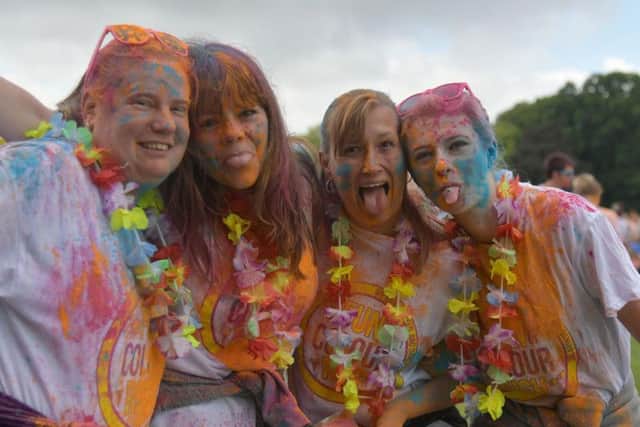 2,000 people turned out for the colour fun run on Abington Park.