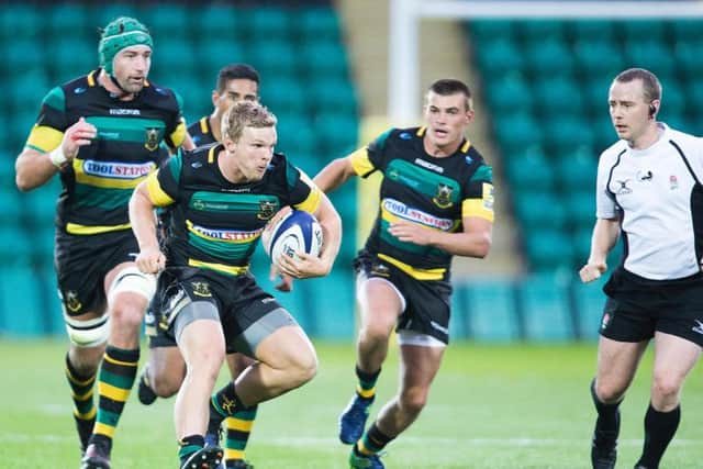 Tom Stephenson started at outside centre